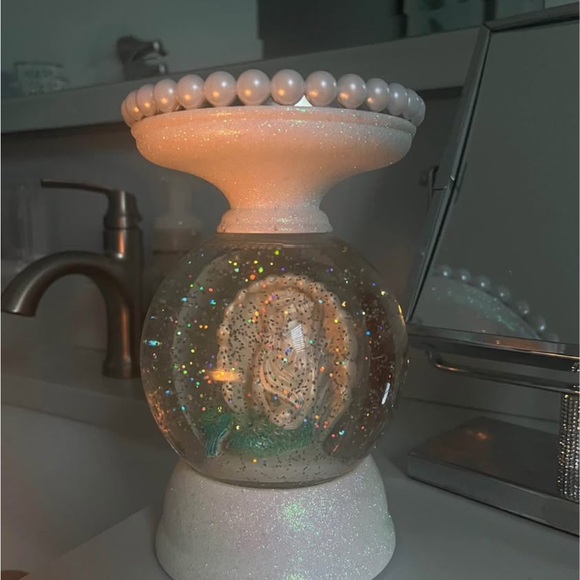 Bath & Body Works Mermaid Water Globe 3 Wick Candle Holder - Picture 2 of 2
